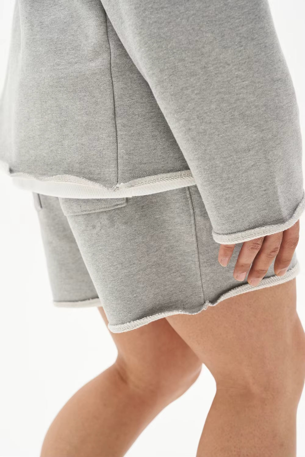 Summer Comfort | Men's Shorts with Soft Fleece Lining | Adjustable Waist for Ultimate Relaxation
